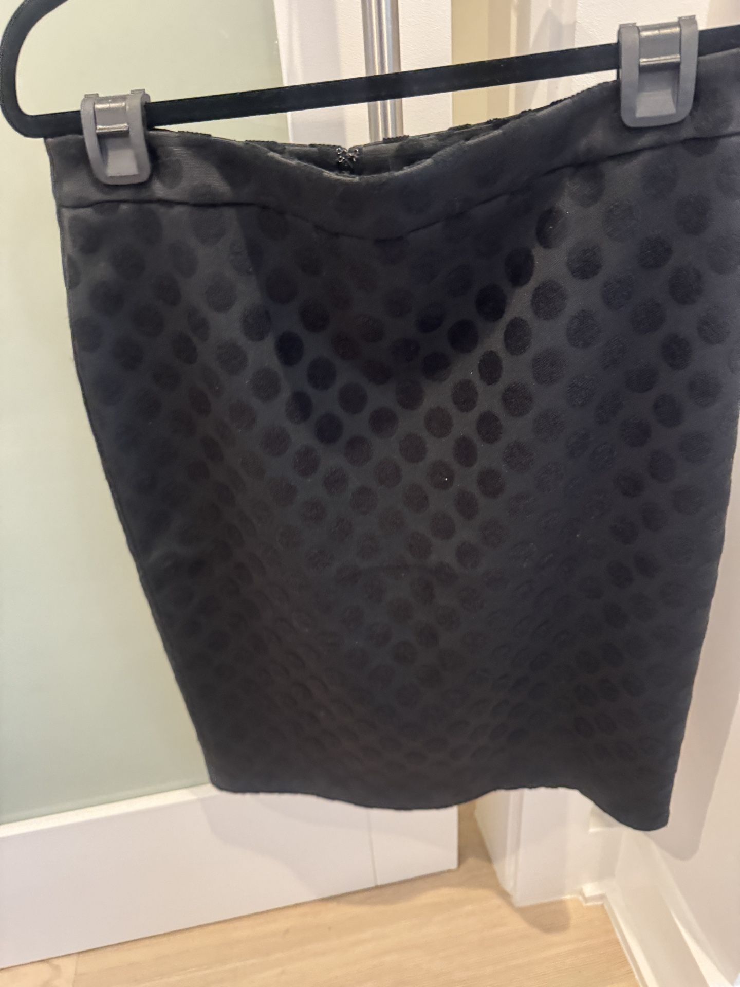 Ann Taylor Black Polka Dot Pencil Skirt - Size 12 ($25) - New with Tags!