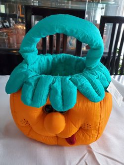 Fluffy Halloween Pumpkin Basket