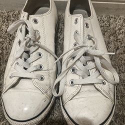 Converse Size 6 In  Juniors 