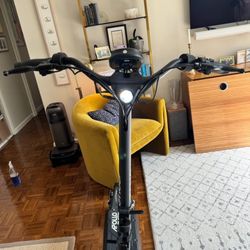 2023-Apollo-Phantom-Electric-Scooter