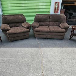 plush sofa set