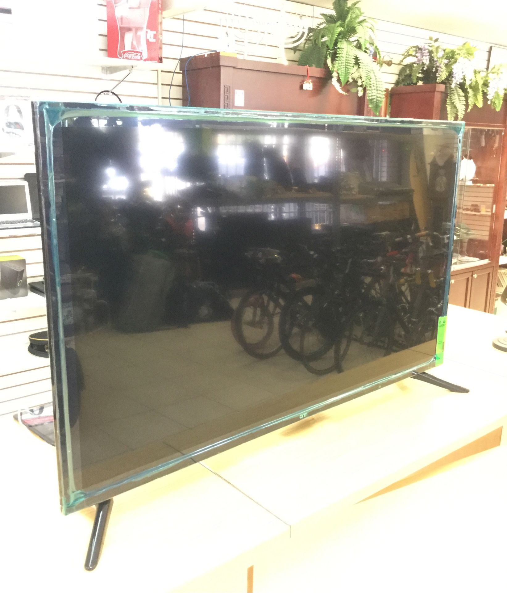 Onn 50 inch TV Model:ONA50UB19E05 Like New No Smart