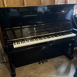Yamaha Upright Piano
