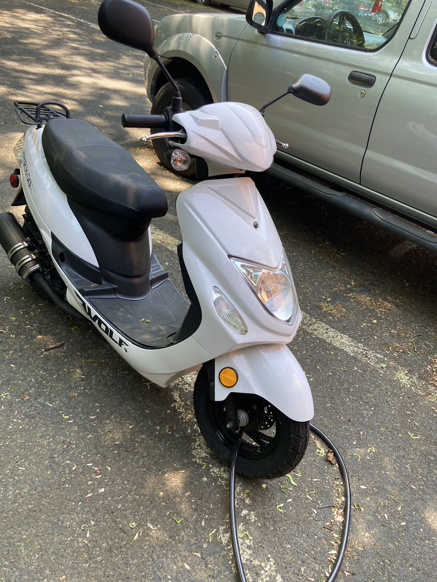 Never Used 50cc Wolf RX-50 Scooter(gas)