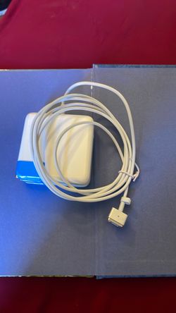 Charger for MacBook Pro/Air never used