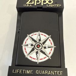 1997 (F XIII) Zippo Marlboro Compass Black Crackle NEW/MINT/Unfired