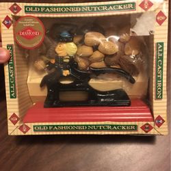 Collectible Metal Nutcracker  Diamond