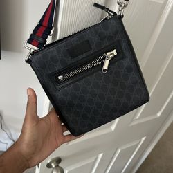 GUCCI MESSAGER BAG