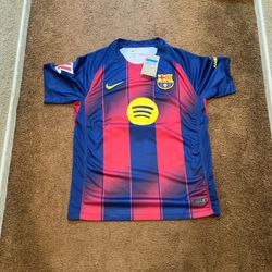 Lamine Yamal #10 25-26 size M jersey 