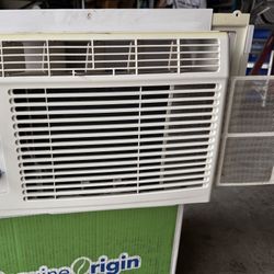 Arctic King Window AC 5’000 BTU