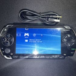 PSP 1000 BLACK WITH CHARGER AND MANY GAMES #4