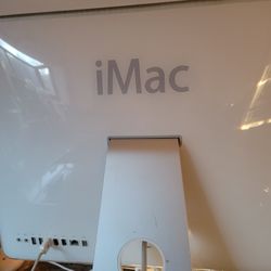 IMAC with HP Photosmart D110 Wireless Printer