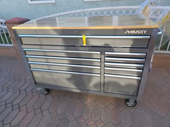 Husky 52" Glossy Gray 10 Drawers Mobile Workbench Tool Chest (Price Is Firm)