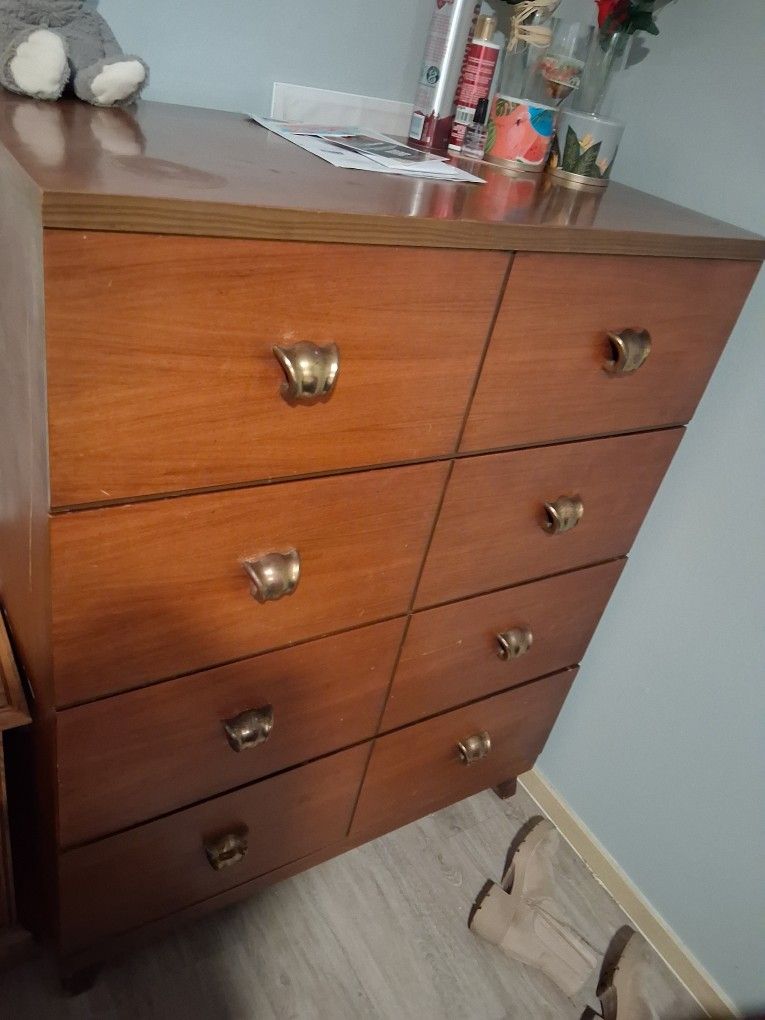 Dresser 4 Deep Drawers Solid Wood