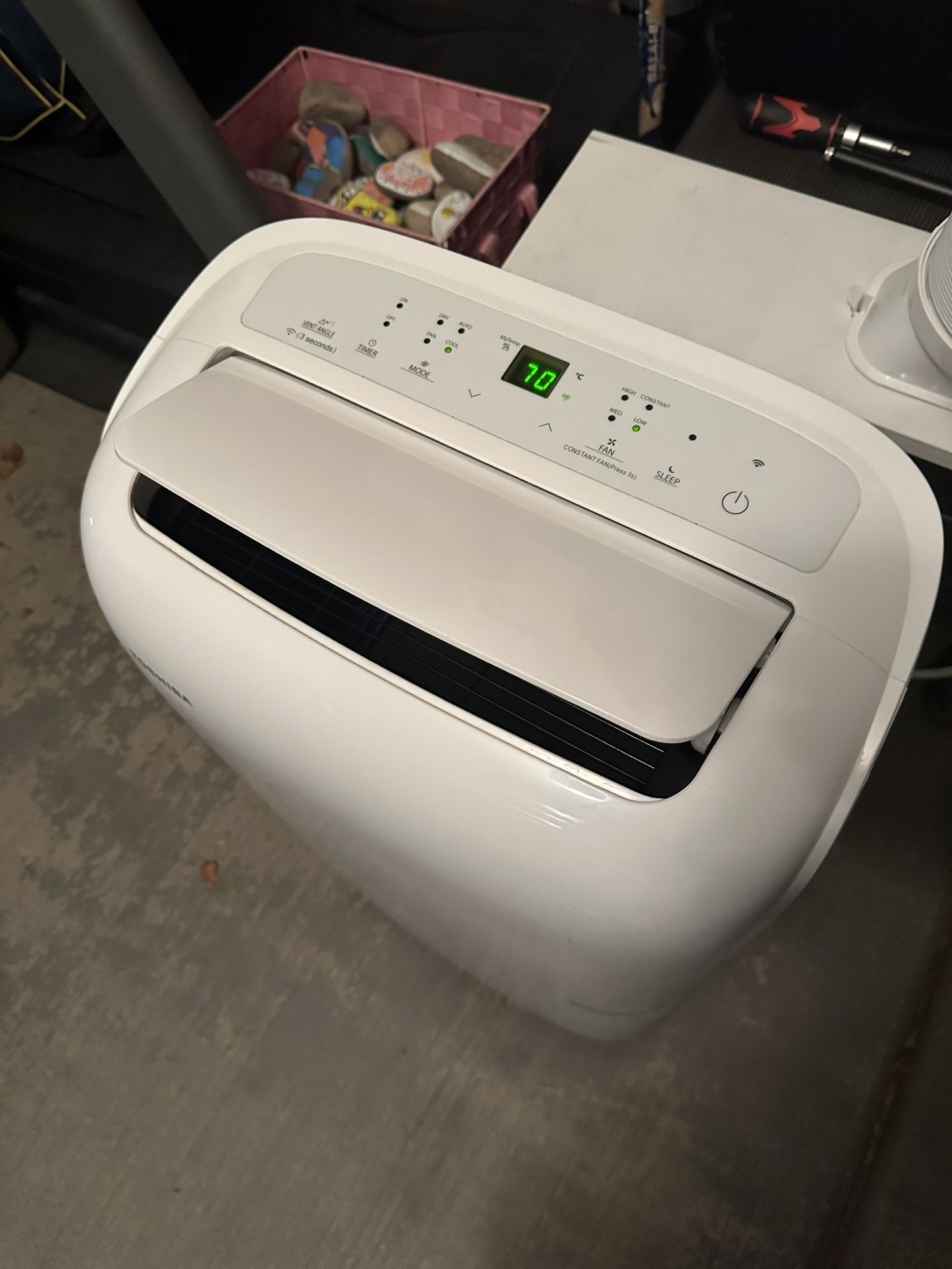 Portable A/C Unit and Dehumidifier Toshiba