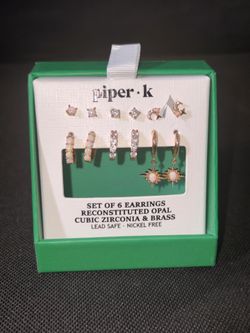 Piper.k earning set of 6 (pick up only)