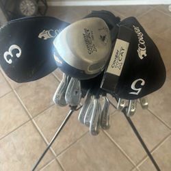 GOLF CLUBS , USED GOOD CONDITION