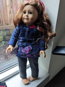 American Girl Doll - Saige (2013) + Accessories