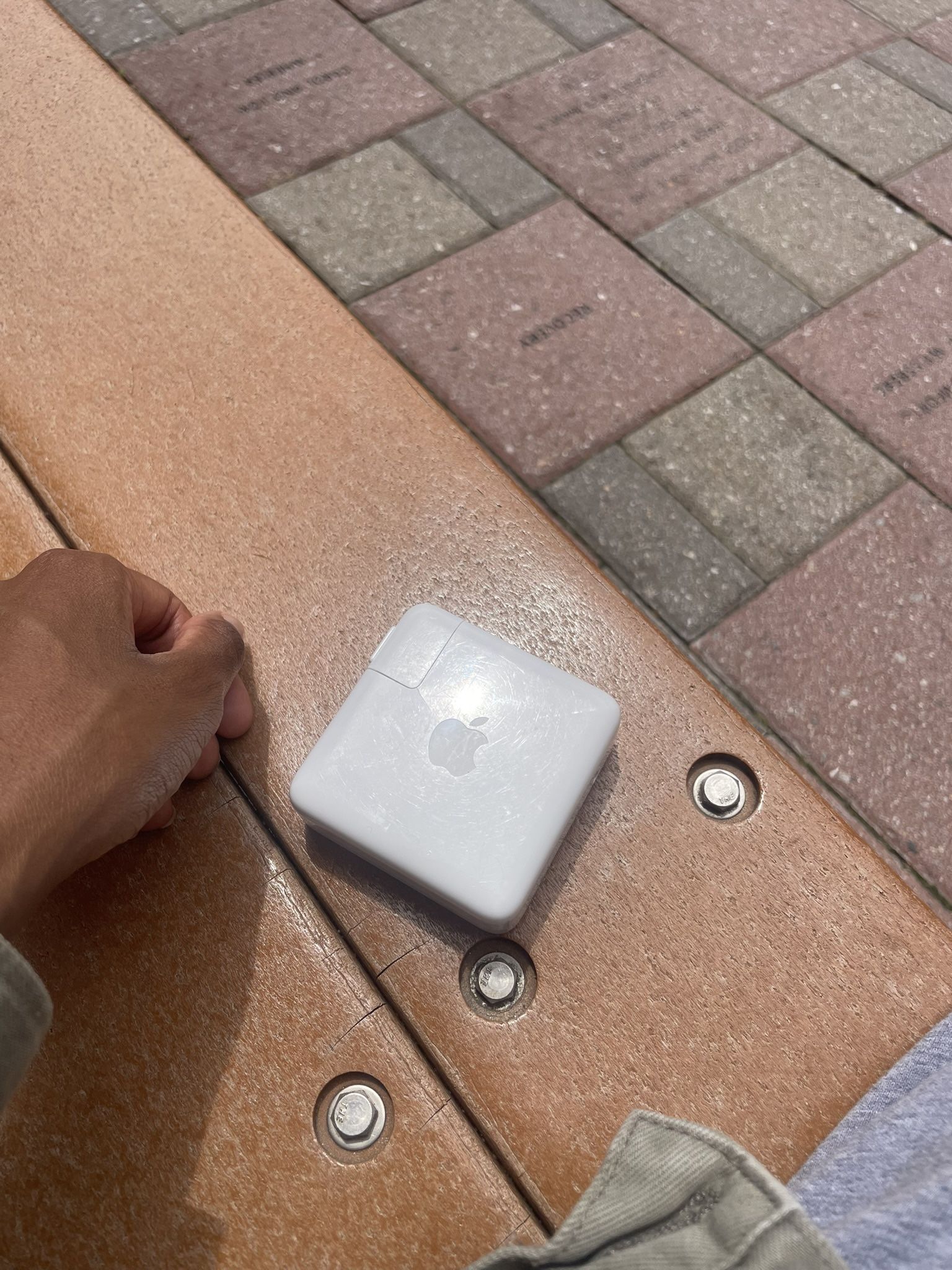 Apple MacBook Adapter 