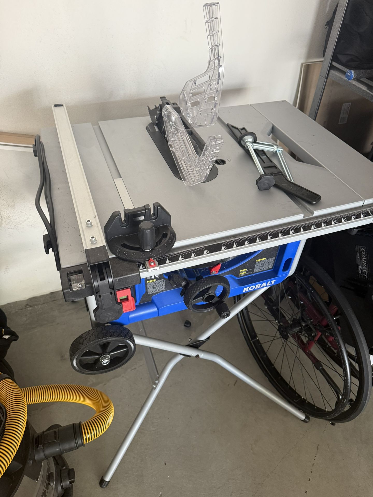 Kobalt Table Saw 10in 15 AMP Plus Extra Saw Blade !!