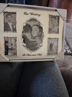 Wedding Album And Wedding Picture Frame and Heel