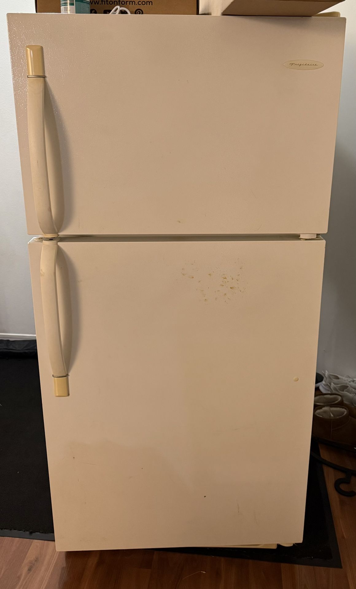 Frigidaire Refrigerator 