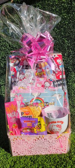 Teen/Girls Hello Kitty Gift Happy Birthday Gift Basket New (Delivery Available) 🛻🔥
