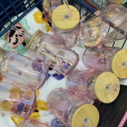Bow Cups 