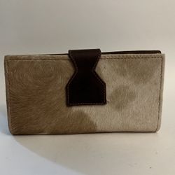 Leather Cowhide Wallet - New.