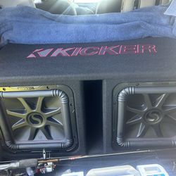 Dual 12 Inch L7R Kickers And 2400 Watt Kicker Amplifier