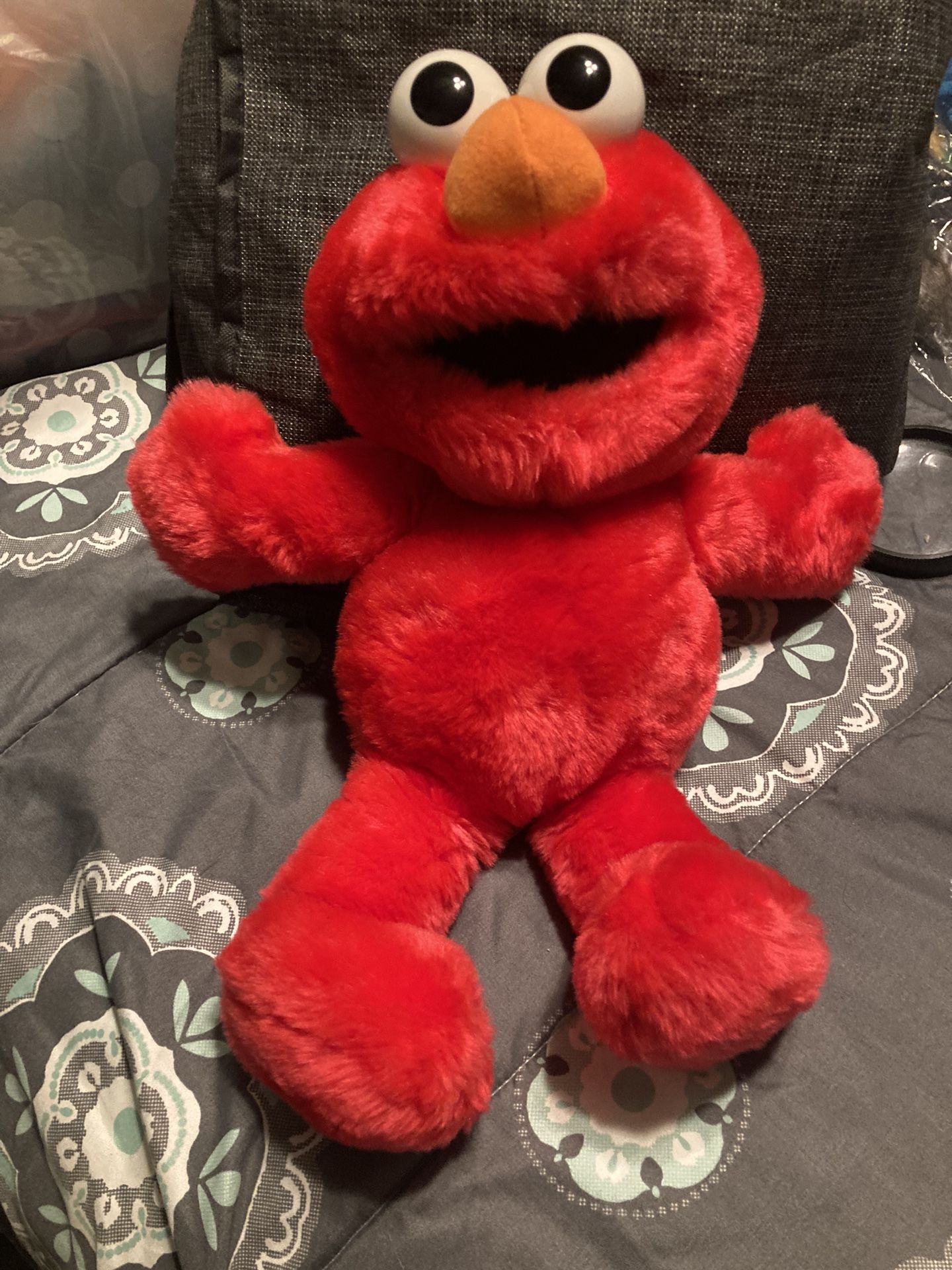 Tickle me, Elmo
