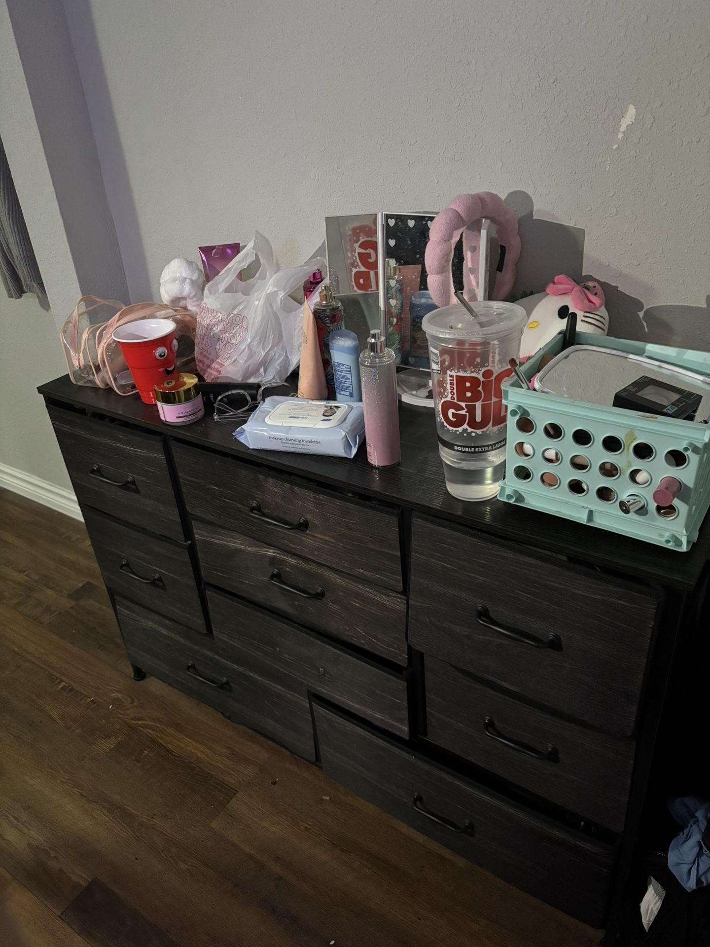 Dresser / Wall Decor