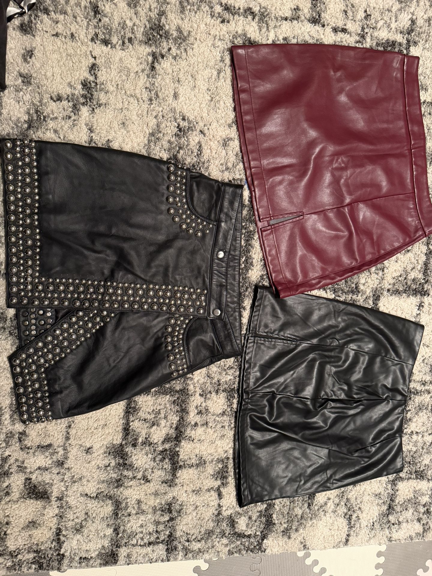 Women’s Faux Leather Skirts Size Large