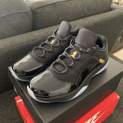 Air Jordan Black, Gold. New. Size 11. OBO