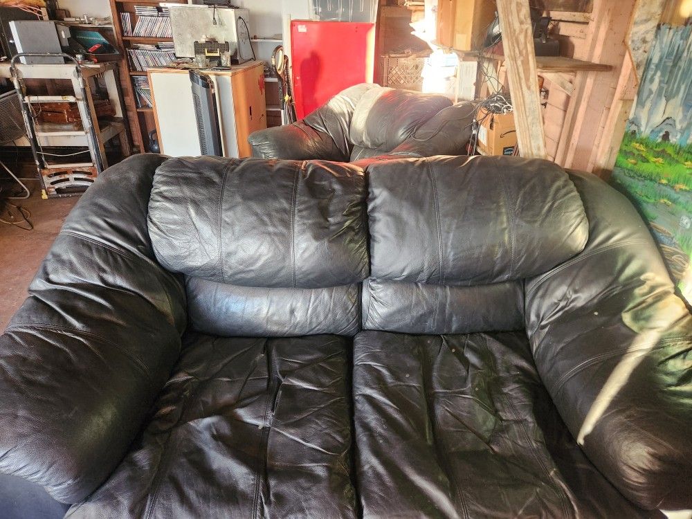 Black Leather Couches