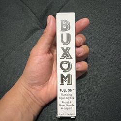 Buxom matte lip plumping