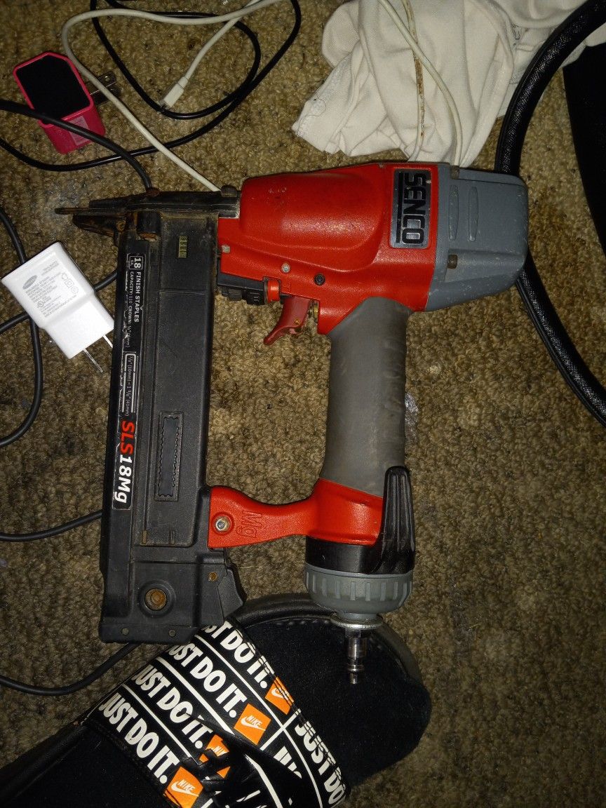 Senco 18ga Finish Stapler