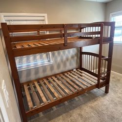 Twin Bunk Beds 