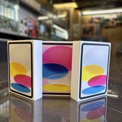 iPad 10th Gen (Take It Home In Payments/ llévalo a casa en pagos)