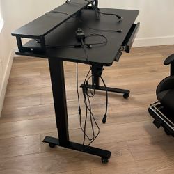 Free Gaming Desk Delivery 