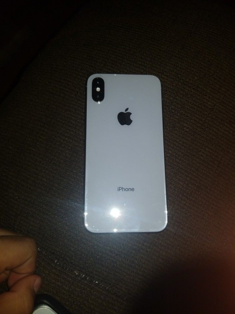 iPhone X 64 GB Unlocked (willing To Trade For A Galaxy S9 Or Note 8)