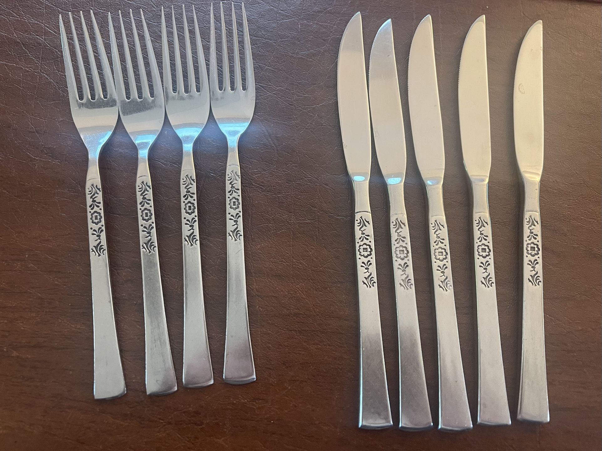 Vintage Mid Century’s Flatware