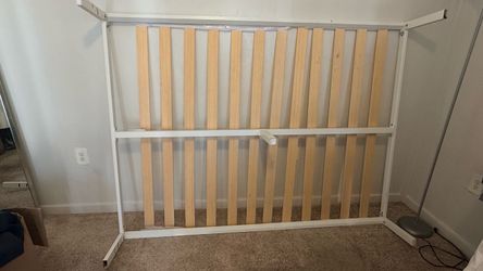 QUEEN SIZE BED FRAME