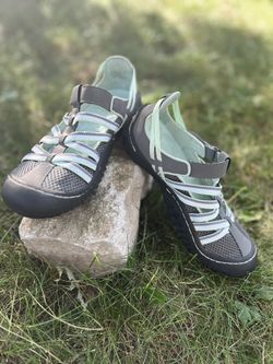 JBU Size 6 Walking Sandals Gray