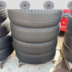 255 50 20 Kelly Edge Set of 4 Used in Excellent Condition