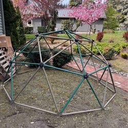Lifetime climber dome, jungle gym