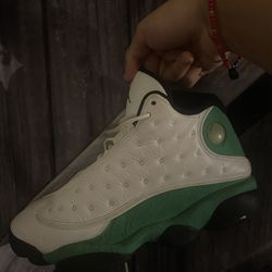 Size 9.5 - Jordan 13 Retro Lucky Green 2020 - DB6537-113