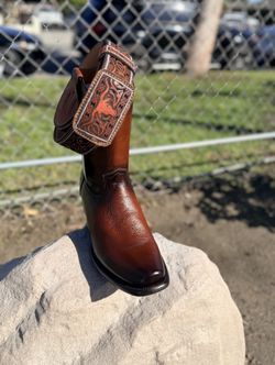 Bota De Piel Con Cinto 