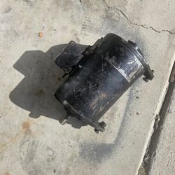 Generator 1935 Chevy standard.