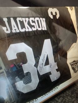 Autographed Bo Jackson Jersey-Framed